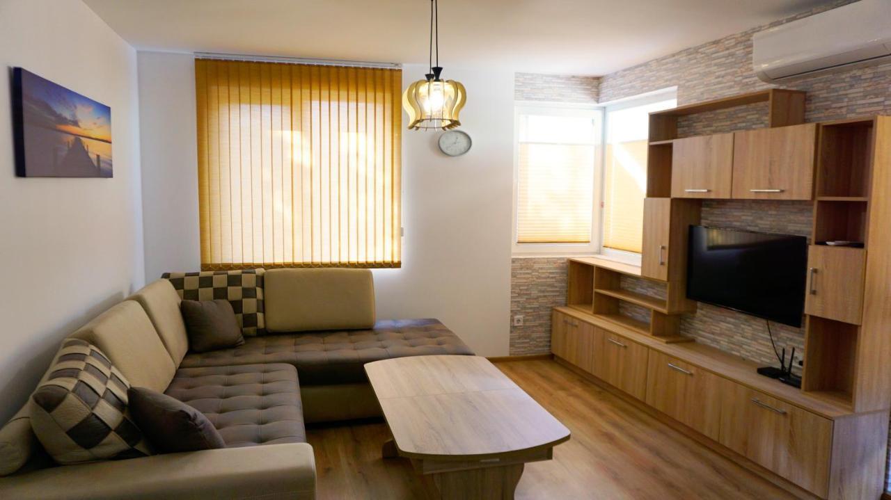 Апартамент Далия - Apartment Dalia Warna Zewnętrze zdjęcie